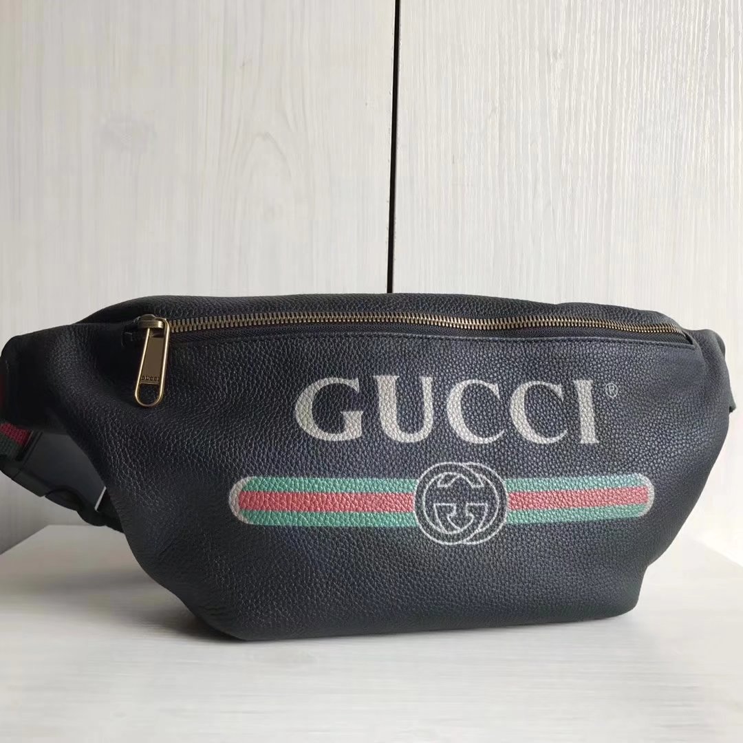 Gucci ロゴ ウエストバッグ 黒